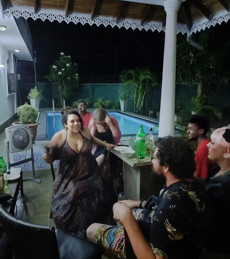 Kingz And Queenz - Negombo