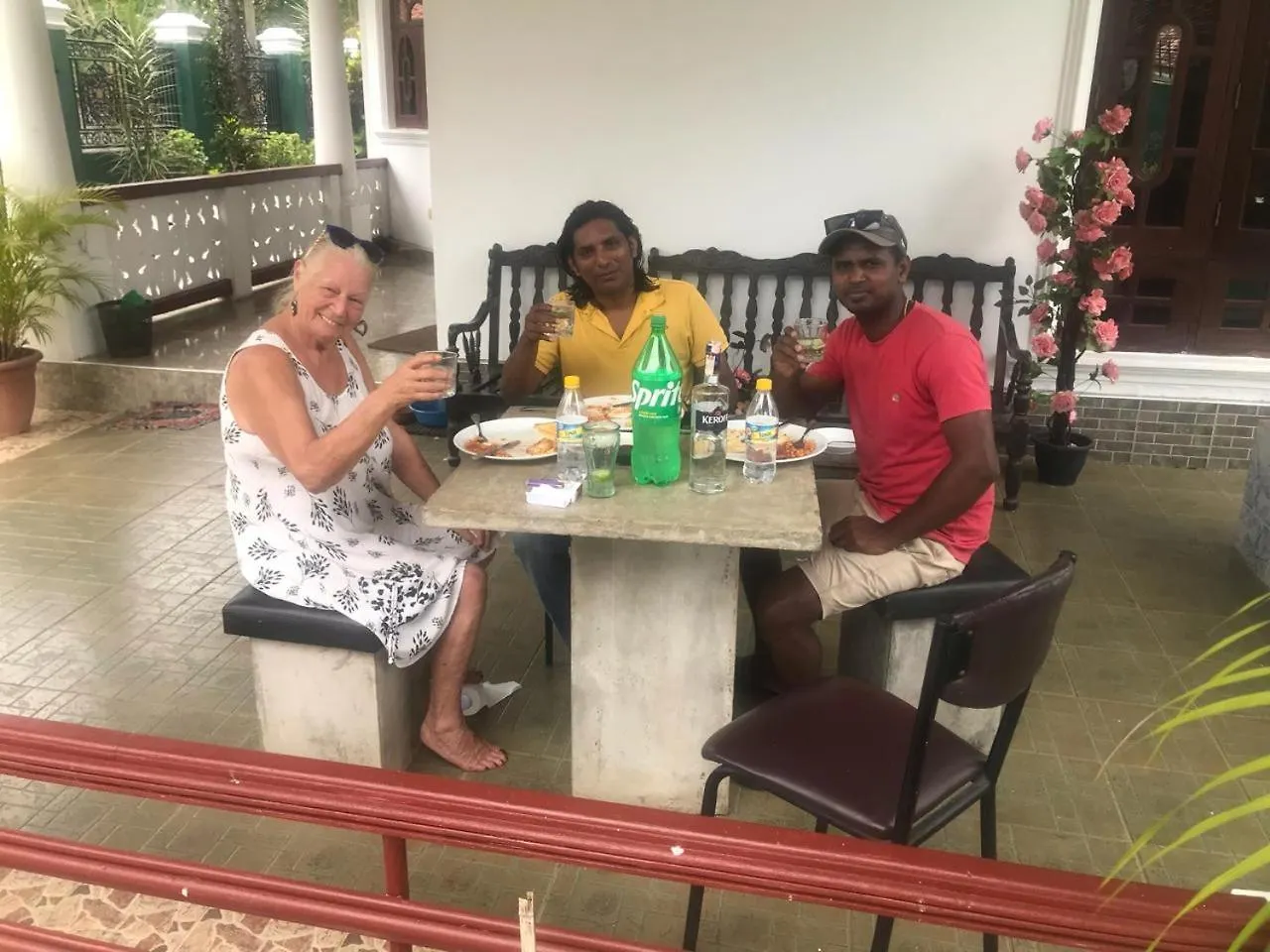 Konukevi Kingz And Queenz - Negombo